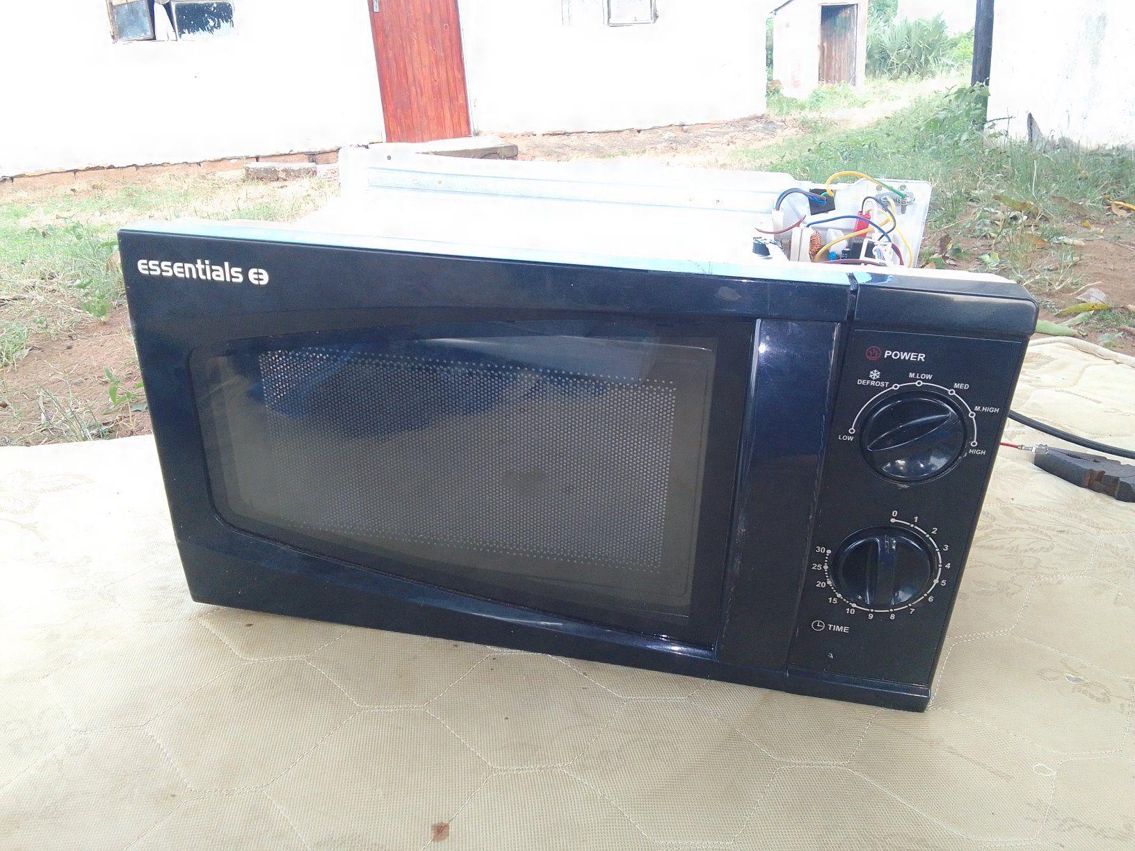 microwave oven
